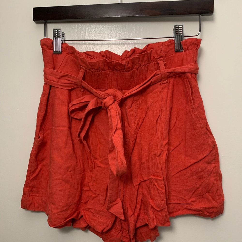 Flowy orange shorts
